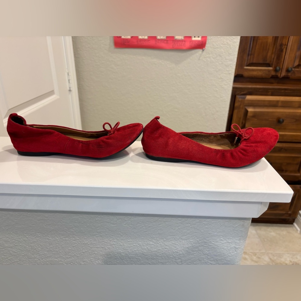 Red Suede Ballet Flats - Merona Women’s Size 7.5 - Picture 6 of 6